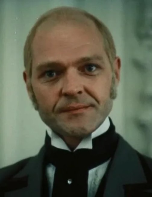 Барон данглар вне роли 6 букв. Барон Данглар в графе Монте Кристо актер русский.