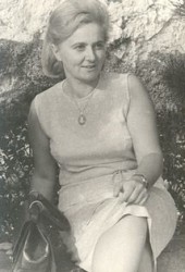 Мира Алечкович