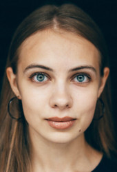 Полина Богомолова