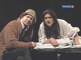 Но, вообще, знаете, я вам завидую. Вот ваше поколение... оно как-то умеет... умирать. Не, мы уже не то. Мы сгораем, как мотыльки...