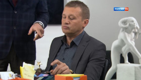 Пистолет нужен для того, чтобы не пришлось им воспользоваться.