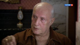 Да, убийство - оно спонтанное... не спланированное, тут ты, конечно, прав. Обычно в таких ситуациях следы заметают как? Когда убийца понимает, что он натворил. А это - дело неблагодарное, потому что всё равно кое-что остаётся. И как раз то, что остаётся надо увидеть.
